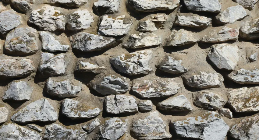 scheurherstel gevel met herstel van metselwerk en voegwerk
